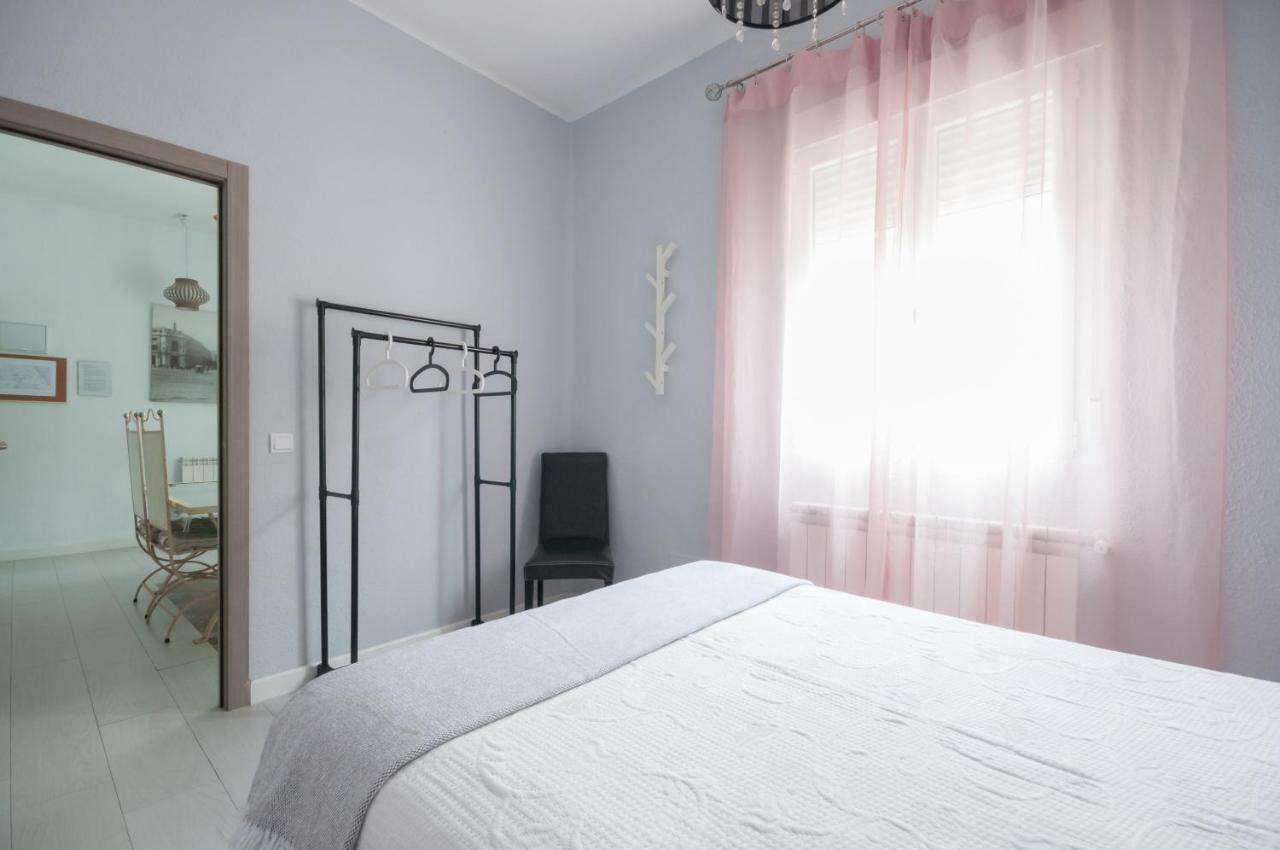 Apartamento 6 Mirasierras Madrid Bagian luar foto